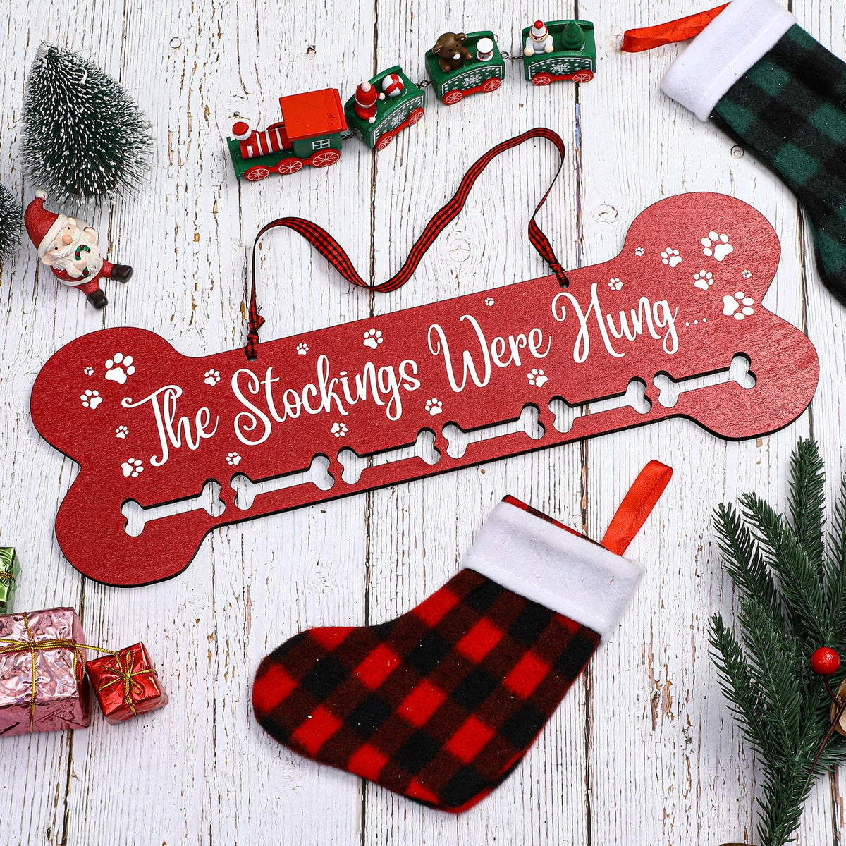 Bucherry 15.8 Inches Christmas Pet Stocking Holder for Dog Wall Mantle with 6 Hangers Wood Dog Bone Mantle Garland Stocking Holders for Christmas Decorations Xmas Holiday Supplies Fireplace Decor