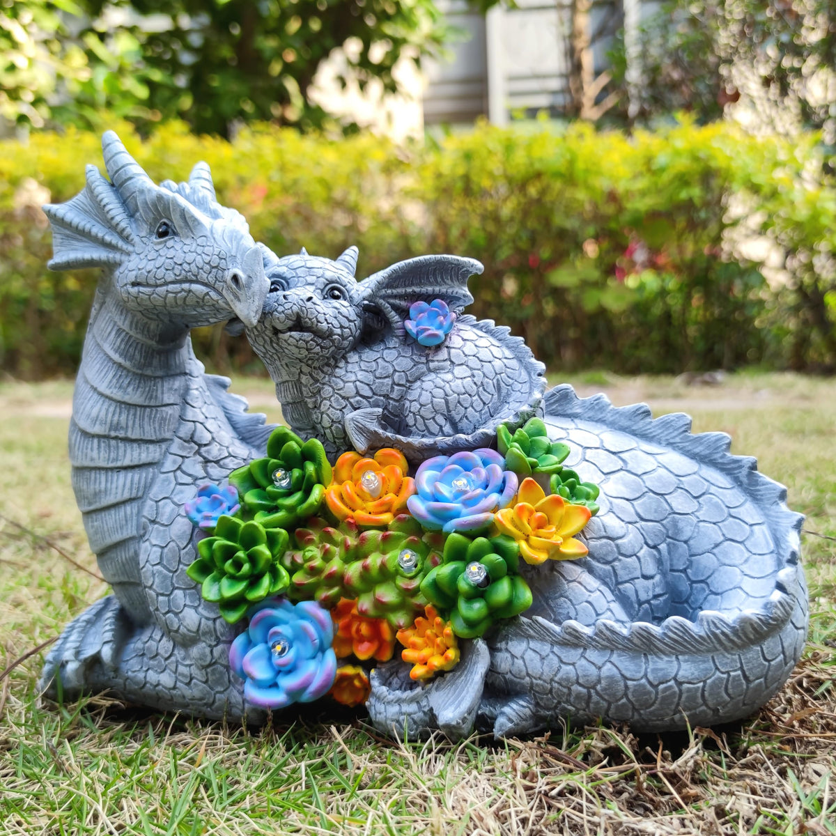 RCTTICUU Solar Dragon Garden Statues Outdoor Decor, Resin Dragon Figurine with Succulent and 6 LED Lights Lawn Patio Balcony Art Decoration,Housewarming Birthday Gifts for Grandma Mom Women