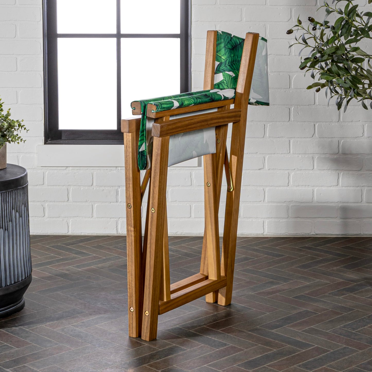 JONATHAN Y Cukor Coastal Acacia Wood Folding Outdoor Director Chair Set of 2 for Patio, Deck & Balcony, Weather-Resistant Teak Brown and Green/White, No Assembly Required DRC1001A-SET2