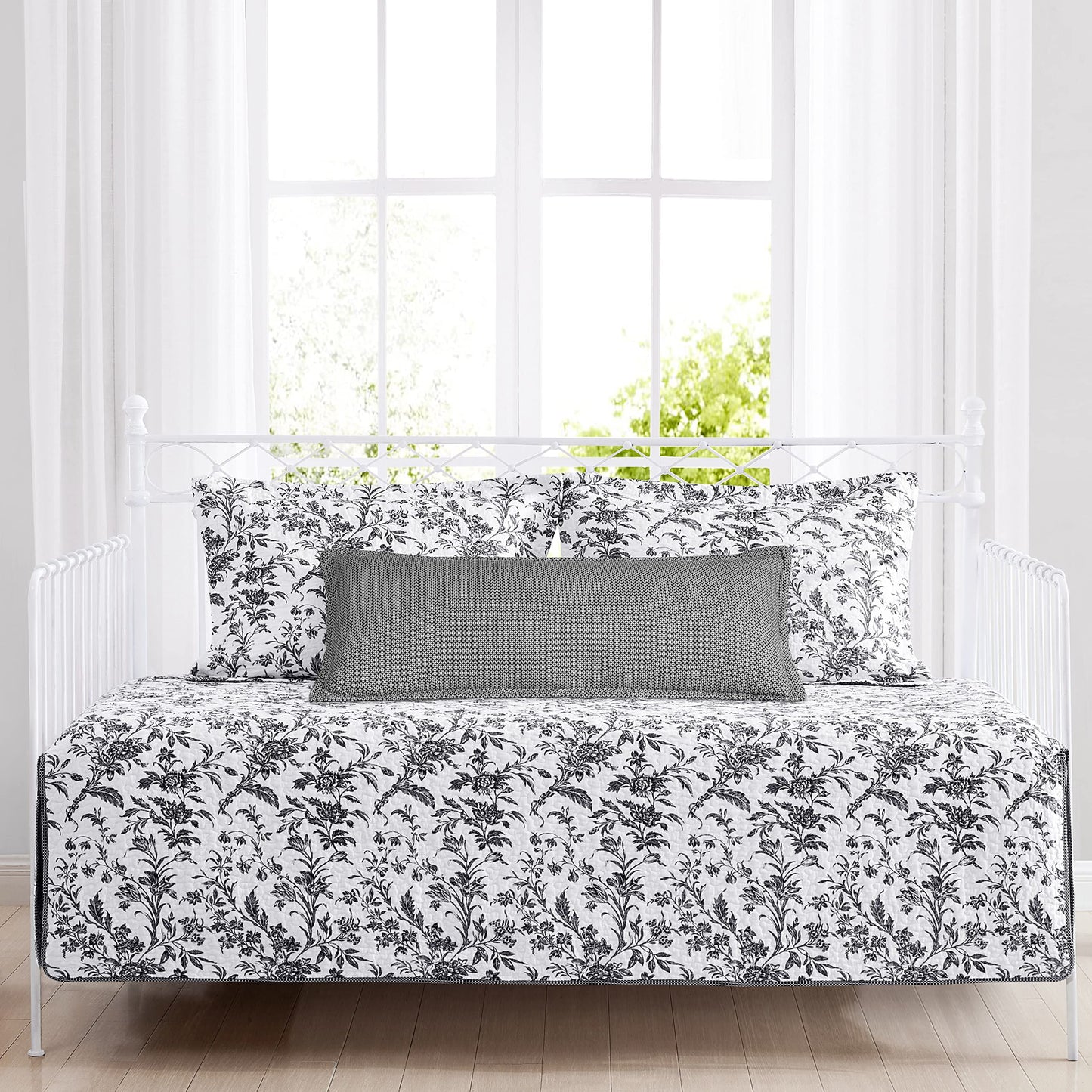 Laura Ashley Home - Daybed Set, Lightweight Bedding with Matching Shams & Pillow Cover, Home Decor for All Seasons (Amberley Black, Daybed)