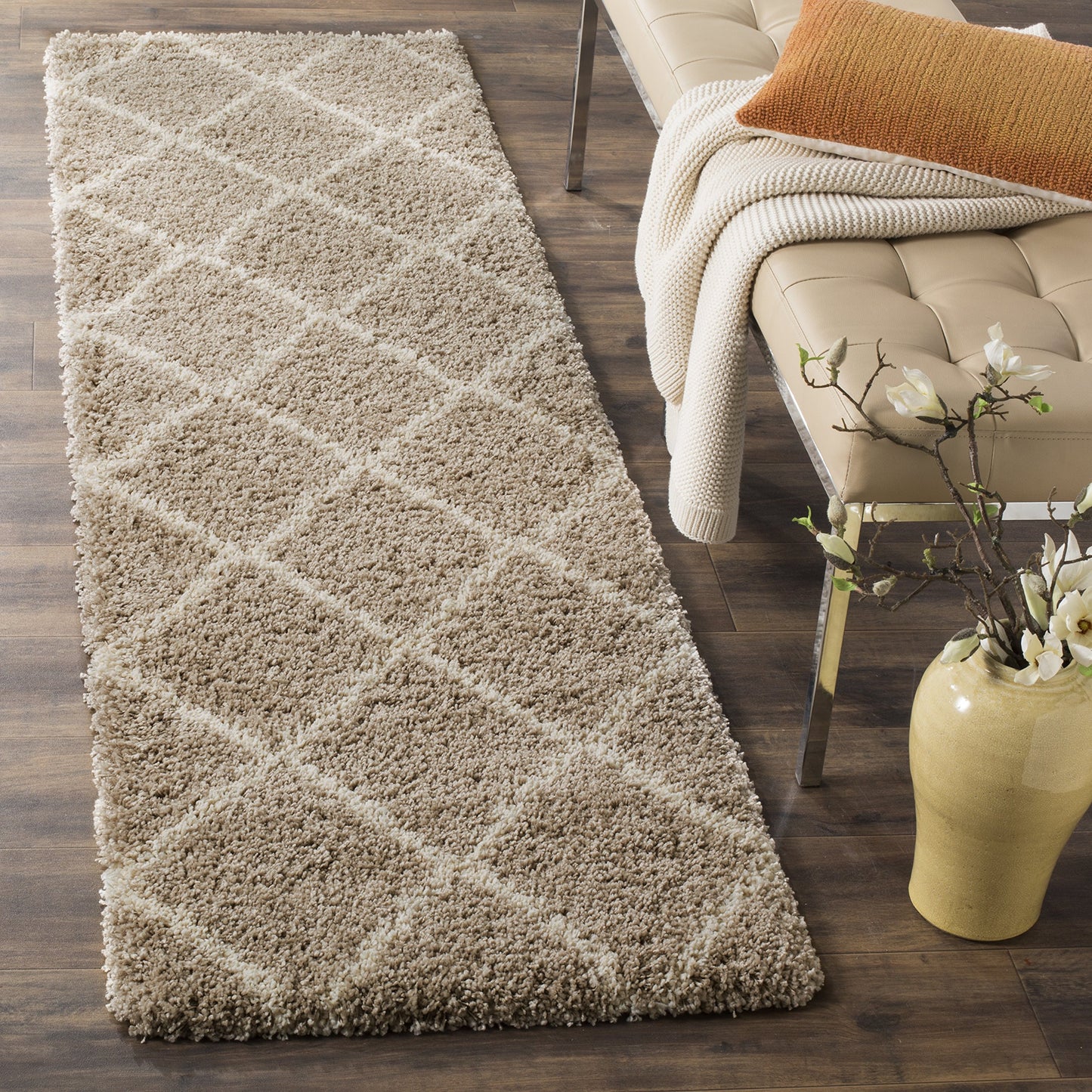 SAFAVIEH Hudson Shag Collection Runner Rug - 2'3" x 6', Beige & Ivory, Modern Trellis Design, Non-Shedding & Easy Care, 2-inch Thick Ideal for High Traffic Areas in Living Room, Bedroom (SGH281S)