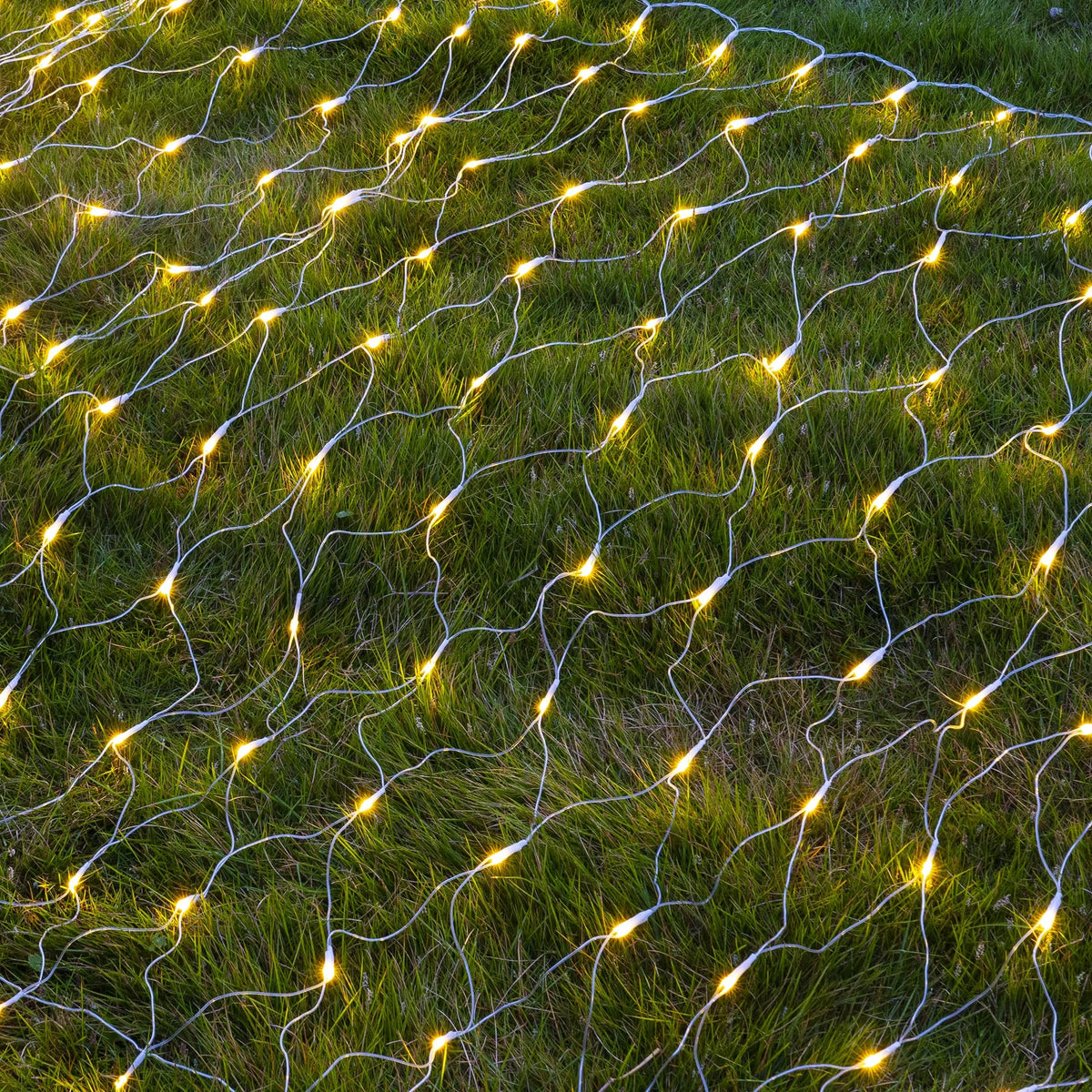 Christmas Lights Outdoor, 200 LED 9.8 FT x 6.6 FT Waterproof Christmas Net Lights Outdoor Plug in with 8 Modes, Clear Wire Mesh Light Decorations for Xmas Indoor Tree Bush Yard Home Decor, Warm White